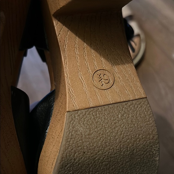 Target heels - Picture 8 of 15